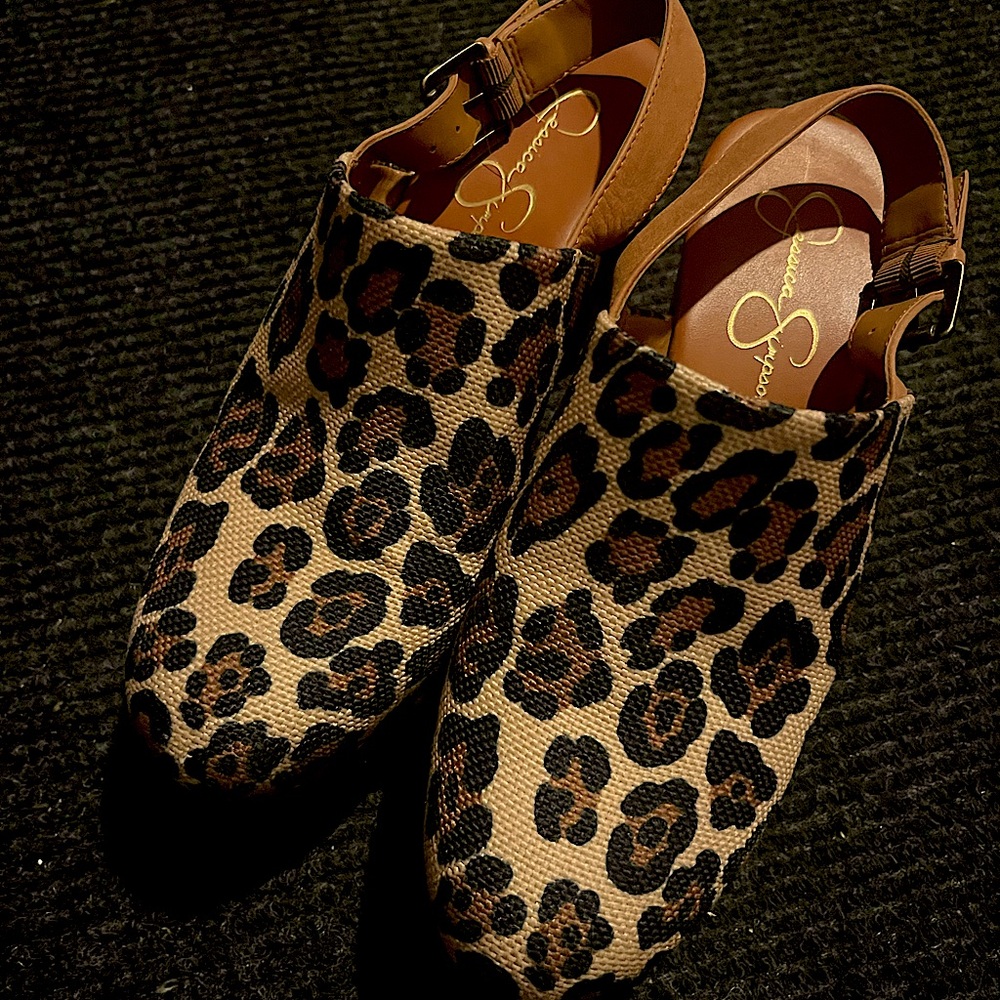 Jessica Simpson platform pump very well take care of.